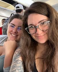 Amanda Pyle's Instagram, Twitter & Facebook