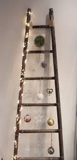 L'échelle en bois est un objet déco à part entière. 15 Idees De Echelle Bois Deco En 2021 Echelle Bois Deco Deco Echelle Bois