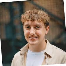 Today marks my last day at Pod Point and what a truly amazing two years it  has been! I'm so grateful for the invaluable opportunities, experiences,  and growth that the company has