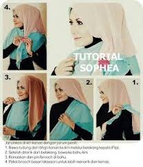 Dengan aurra square scarf dari alhumaira ini, pelbagai jenis style anda boleh gayakan kerana fabrik matte satin nampak cantik dan terletak elok je kan tudung bawal ni. Tutorial Tudung Bawal Hijab Tutorial Hijab Fashion Fashion 2020