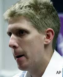 Kevin Coble shocks Northwestern, leaves the team