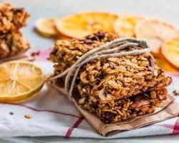 Recette De Barres De Cereales Dietetiques Aux Flocons D Avoine Raisins Secs Et Orange Confite Recette Barre De Cereales Raisins Secs Cuisson Des Aliments