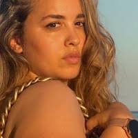 20+ perfiles de «Melody Jimenez»