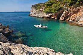 It was settled by croats in. Croazia L Isola Di Vis Perla Dell Estate Dove Viaggi