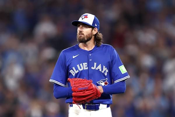 Blue Jays tap Gausman for second ALCS start in Game 5 - The Globe and Mail