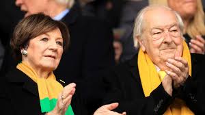 Delia Smith wells up as she speaks about beloved husband for first time after death - The Pink Un
