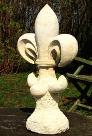 Franzosische Lilie Fleur De Lis Skulptur Sandstein Lilie Steinbildhauer Skulpturen Steinfiguren