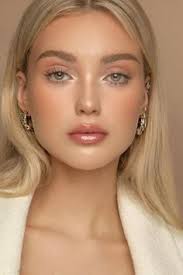 Clara Larson (claramlarson)