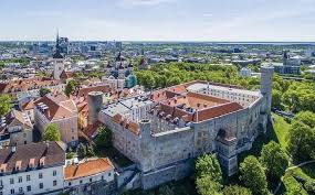 Bekannt ist die im packhaus mittelalterlich eingerichtete gaststätte olde hansa am alten markt. Kreuzfahrthafen Tallinn Estland Alle Infos Und Praktische Tipps