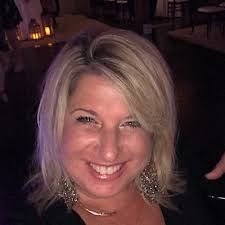 Sari Kessel's Instagram, Twitter & Facebook