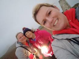 Woohoo it's getting lighter peeps😃😃. Lovely walk up the hill with Fay and  Linda🥰. Fay's rock is awesome😍. Have a super Fri-yay all❤