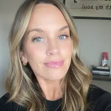 Our client, a fast-growing, PE-backed professional services firm, is  seeking a Corporate Recruiter to join their dynamic talent acquisition  team!