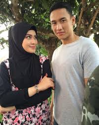 Posted by nur maisara posted on 10:59:00 ptg with no comments. Inilah Biodata Penuh Benda Yang Sebenarnya Tidak Diketahui Ramai Tetang Niena Baharun Pelakon Sayangku Kapten Mukhriz Pembarita Viral