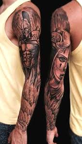 God tattoos warrior tattoos body art tattoos tattoos for guys sleeve tattoos tatoos gladiator tattoo elá kor on instagram: Interessant Gemalter Schwarzer Spartanischer Krieger Mit Rogue Frau Tattoo Am Armel Tattooimages Biz