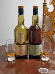 Side By Side Not Blind Lagavulin 16 Vs Lagavulin Distillers Edition Scotch