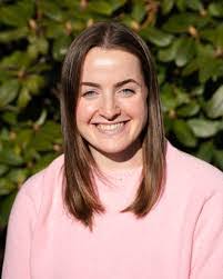 Emily Kamen's Instagram, Twitter & Facebook