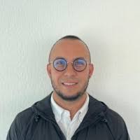 80+ perfiles de «Manuel Villagómez»