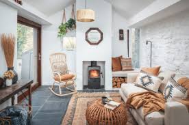 It is compact but does not feel crowded. 75 Beautiful Living Room Ideas Designs August 2021 Houzz Uk