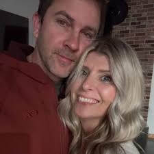 Pale yellow living room paint recommendations needed