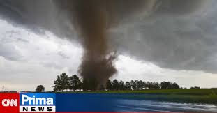V česku se podle ní objevuje v průměru pět tornád za rok. Tornado Jak Vznika A Kdy Muze Uderit Cnn Prima News