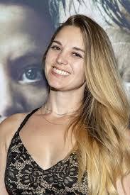 Kiersten Hall Attends Living Los Angeles Premiere Laemmle's Ahrya Fine —  Stock Editorial Photo © info@photographybyeugene.com #406771940