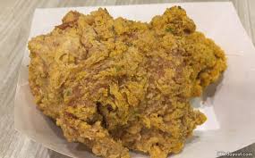 Dya boleh ngap setiap hari salted egg yolk lovers, alert! Kfc Goldspice Chicken Salted Egg Fried Chicken Taste Test Little Day Out