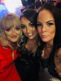 Fiona Barr (@FionaBarr15)