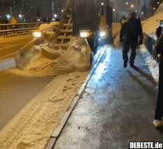 24 fails für mehr spass am dienstag. Fill Inthespaces Gif Lustige Bilder Schneeraumen Schneeraumen Ist Wichtig Aber Manchmal Ein Wenig Unangenehm Lustige Bilder Spruche Witze Echt Lustig Schneeraumen Lustige Bilder Lustig Dieser Pinnwand Folgen 107 Nutzer Auf Pinterest
