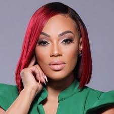 Lana Willis's Instagram, Twitter & Facebook