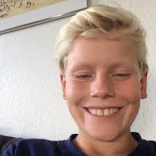 Daniel Schauer (@dannyboy1010201)