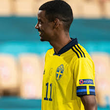 In the game fifa 21 his overall rating is 79. Alexander Isaks Klockrena Replik Till Gary Lineker Som Far Hela England Att Skratta