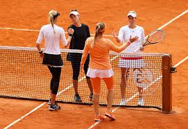 The women's final of the 2020 french open tennis tournament between iga świątek and no. Babos And Mladenovic Retain French Open Women S Doubles Title Cgtn