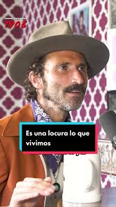 "Es una locura lo que vivimos. Se terminan los tiempos de reflexión. Antes  ibas al médico o quedabas con un colega y en lo que llegaba, o en la sala  de espera del médico, cruzabas los brazos y decías, ...