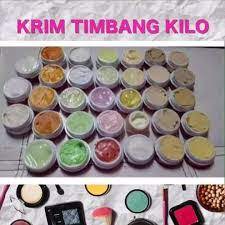 Produk yang sering digunakan untuk melentikkan bulu mata ini ternyata punya masa kedaluwarsa yang cukup singkat. Jom Kenali Apa Itu Kosmetik Timbang Kilo Lekat Lekit Story