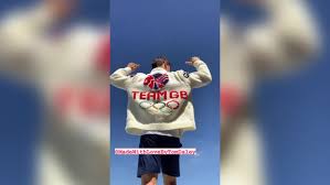 Maybe you would like to learn more about one of these? Tom Daley S Knitted Jumper Diver Has Finished Olympic Themed Cardigan The Independent