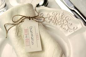 Maybe you would like to learn more about one of these? Segnaposto A Forma Di Tag Da Legare Al Tovagliolo Al Bicchiere Alle Posate