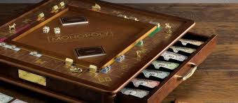 Un juego de mesa clásico pero en una nueva versión que hará las delicias de todos aquellos fans de la serie. Monopoly Edicion Tienda Online De Zapatos Ropa Y Complementos De Marca