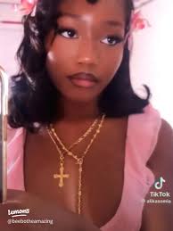 Day 13: Celebrating Hibiscus Aesthetic 🌺✨