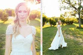 This Wedding Like A Chic Dinner Party And Chill Beach Town Got Married This Is What Their Baby Would Look Li Classy Wedding Upscale Weddings Wedding Dresses