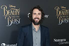 Josh groban is dating actress schuyler helford, as of 2020. Josh Groban Is Better Off As A Friend Of Katy Perry