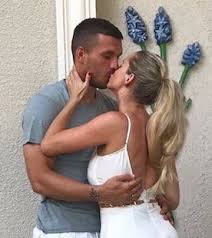 Check out his latest detailed stats including goals, assists, strengths & weaknesses and match ratings. Fc Bayern Family Information S About Ex Families Wags