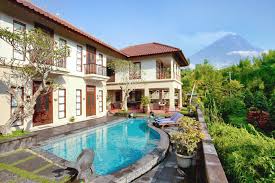 Salah satu hotel bernuansa alam di jogya ini beralamat di dusun sumberwatu, desa sambirejo, kabupaten sleman, yogyakarta. 12 Affordable Hotels In Yogyakarta With Stunning Scenic Views Of Nature