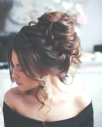 36 Messy Marriage Ceremony Hair Updos For A Attractive Rustic Nation Marriage Ceremony To Stylish City M Thick Hair Styles Messy Wedding Hair Quince Hairstyles