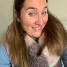 Elizabeth Holschuh (@EAHolschuh)