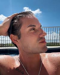 Wanna Play Mermaids? 🧜‍♀️