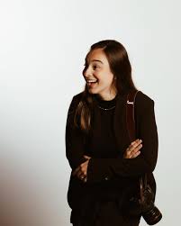 meu mundinho iluminado✨ . . . . . rachando o bico das piadas @iagoarbex  @guigspinho @_sarihs @vitografar (📷)