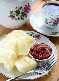 Manihot esculenta) ialah tumbuhan tropika dan subtropika dari famili euphorbiaceae yang terkenal sebagai sumber utama karbohidrat dan daunnya sebagai sayuran. Ubi Kayu Rebus Dengan Sambal Resep Makanan Makanan Cute766