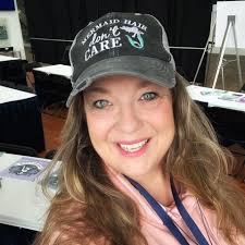 Who can recommend a photographer for a family of 14 in Savannah, Georgia?