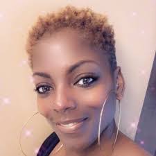 Tia Hunley's Instagram, Twitter & Facebook