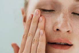 Jenis kulit muka adalah kulit normal, kulit berminyak, kulit kering, kulit sensitif, kulit yang bermasalah. Berita Masalah Kulit Wajah Terbaru Hari Ini Cewekbanget